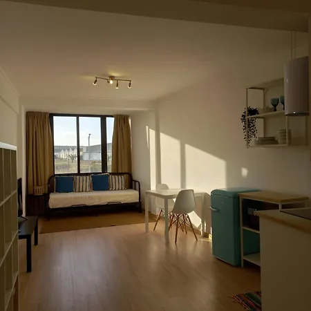 Silvercoast Apartment